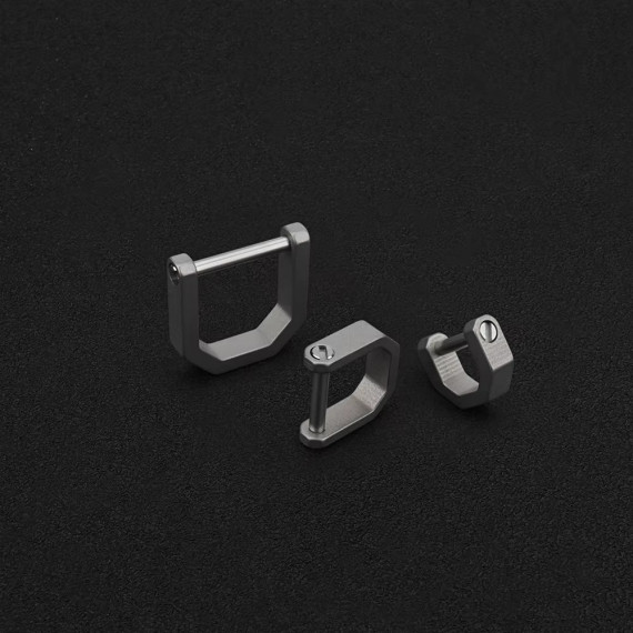 Medium Titanium Horseshoe Buckle Keychain